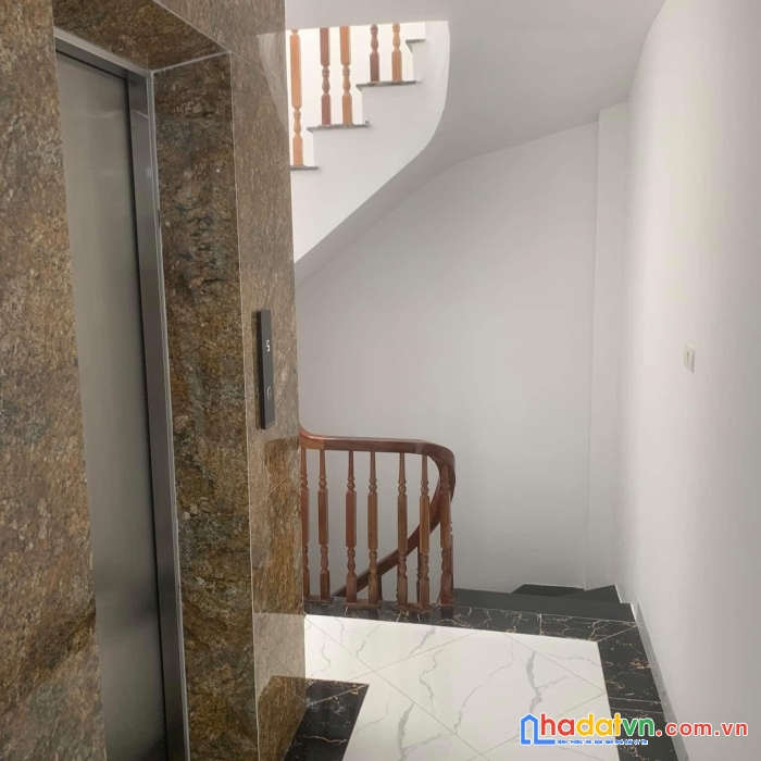 Bán nhà phố minh khai, hoàng mai 37m, 6 tầng. giá: 7.9 tỷ