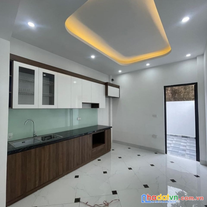 Bán căn 65m2x3t, đại tảo, oto đỗ cửa ngày đêm, gần trường, chơ, ubnd