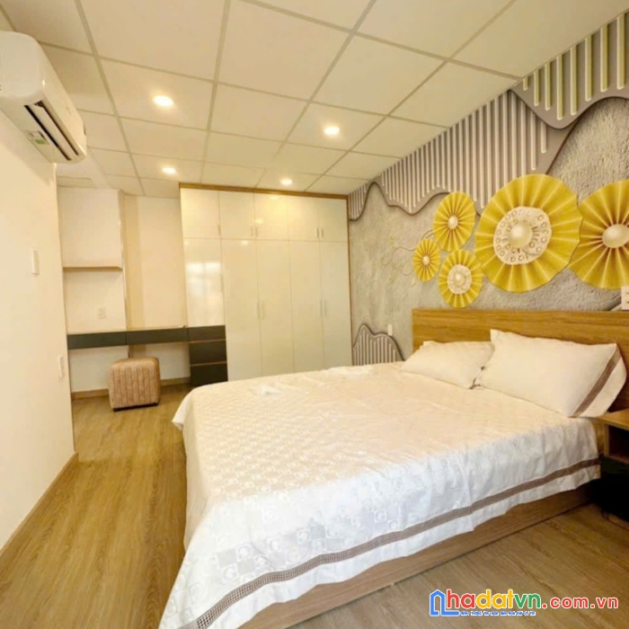 Bán nhà quận 1 trần hưng đạo – 3 tầng – hẻm 3 gác – 25m2 - nội thất cao cấp