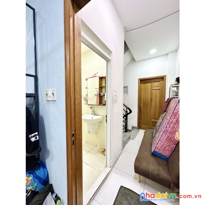 Bán nhà phường 1, quận gò vấp lê quang định 1 trệt 1 lầu.