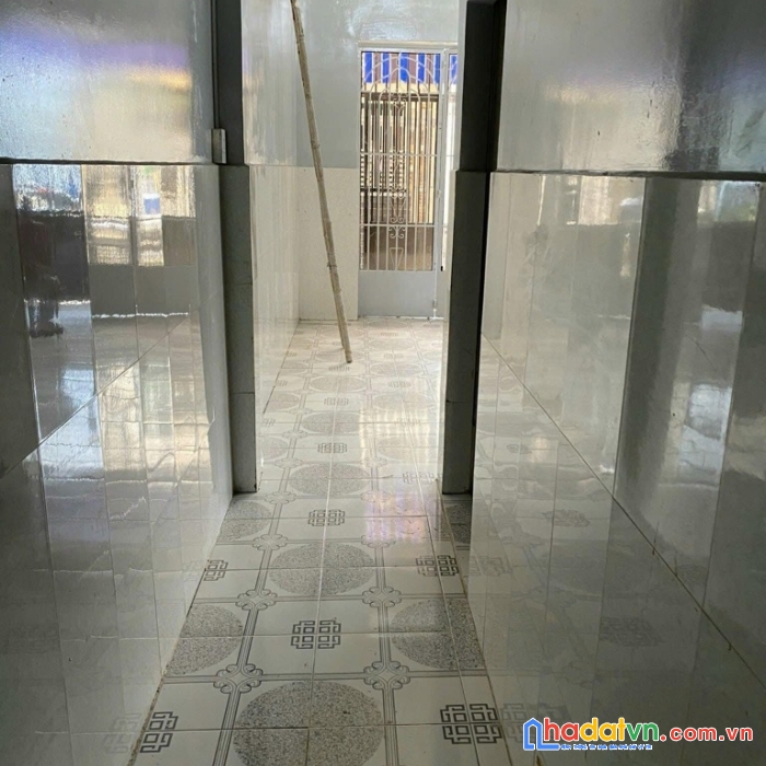 Bán nhà ngay mặt tiền chợ - gần mã lò - đường 8m - 48m2 - chỉ nhỉnh 3 tỷ xíu