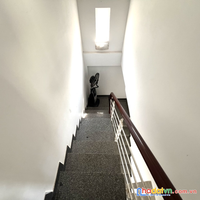 Chính chủ cần bán gấp căn nhà hẻm ngay trung tâm phường hoa lư tp pleilku -gialai 