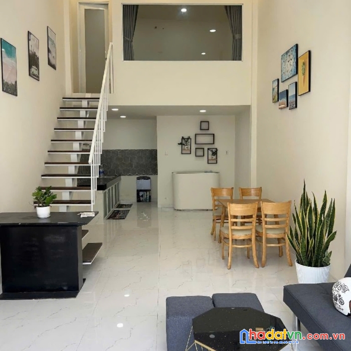 Bán nhà khu đông tp thủ đức. nhà mặt tiền 55m2 kinh doanh mọi ngành nghề, 4.7 tỷ