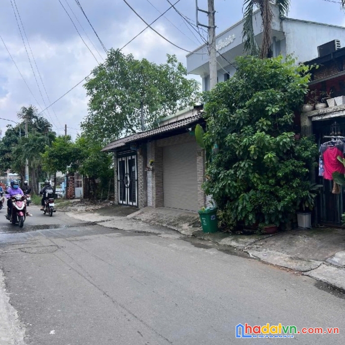 Bán nhà khu đông tp thủ đức. nhà mặt tiền 55m2 kinh doanh mọi ngành nghề, 4.7 tỷ