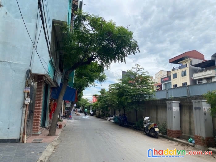 Tây hồ - phố tứ liên- nhà đẹp- sổ vuông-ngõ rộng-6 pn- 7 tỷ