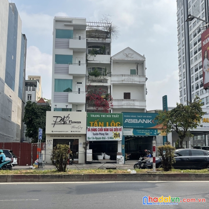 Bán căn nhà mặt tiền đường cộng hòa - ngay lotte. dt: 5x25m (trệt + lửng + 3 lầu). giá: 25 tỷ