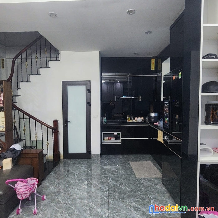 Bán nhà phố minh khai, hai bà trưng 38m, 5 tầng. giá: 8.1 tỷ