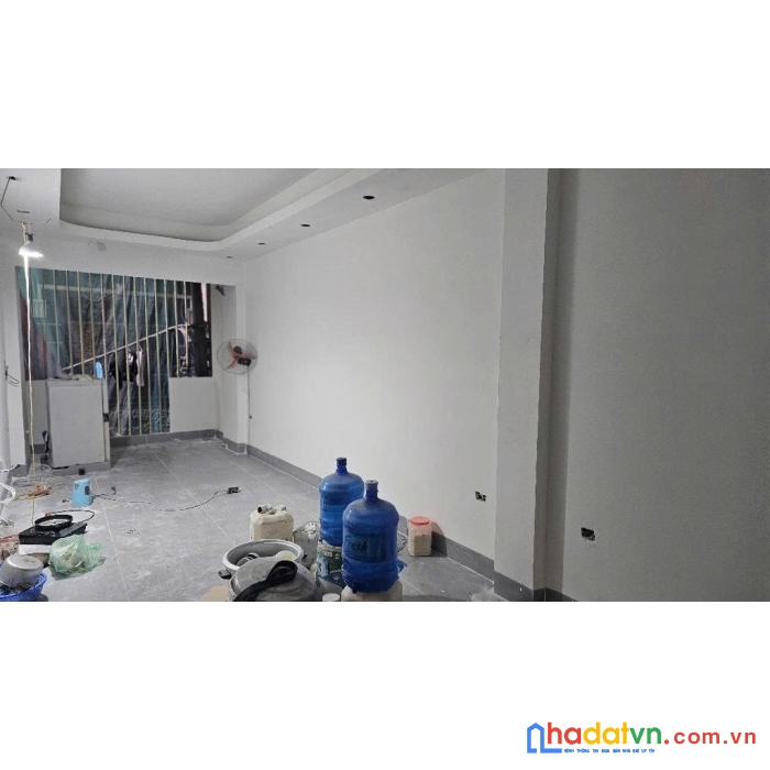 Hiếm- tây hồ- võng thị- 6 tầng thang máy- nhà mới tinh-ngõ rộng thông- 8.6 tỷ