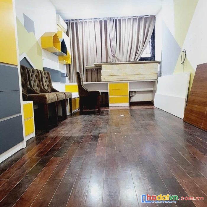 Bán nhà phố trần khát chân, hai bà trưng 30m, 4 tầng. giá: 6.8 tỷ