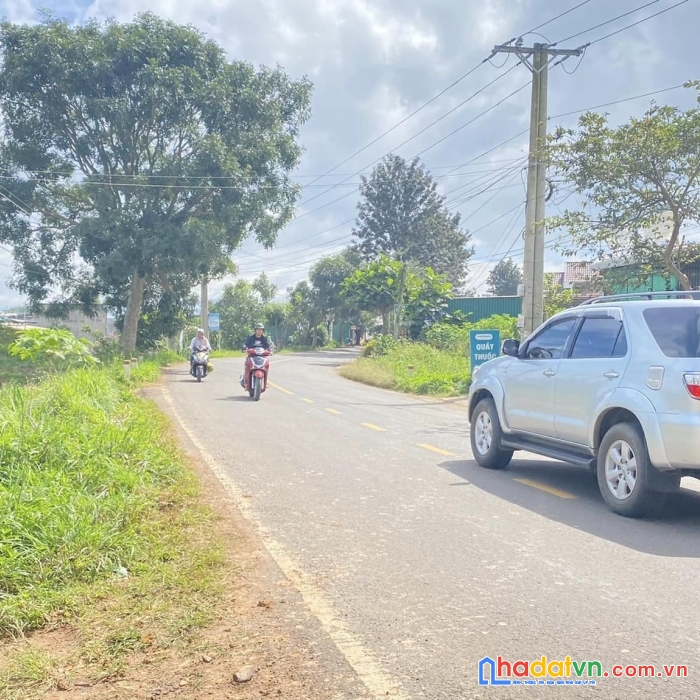 Đất mặt tiền dh1, n'thôn hạ đức trọng, gần nông dược đame, chợ, ngã 3 cửa rừng...