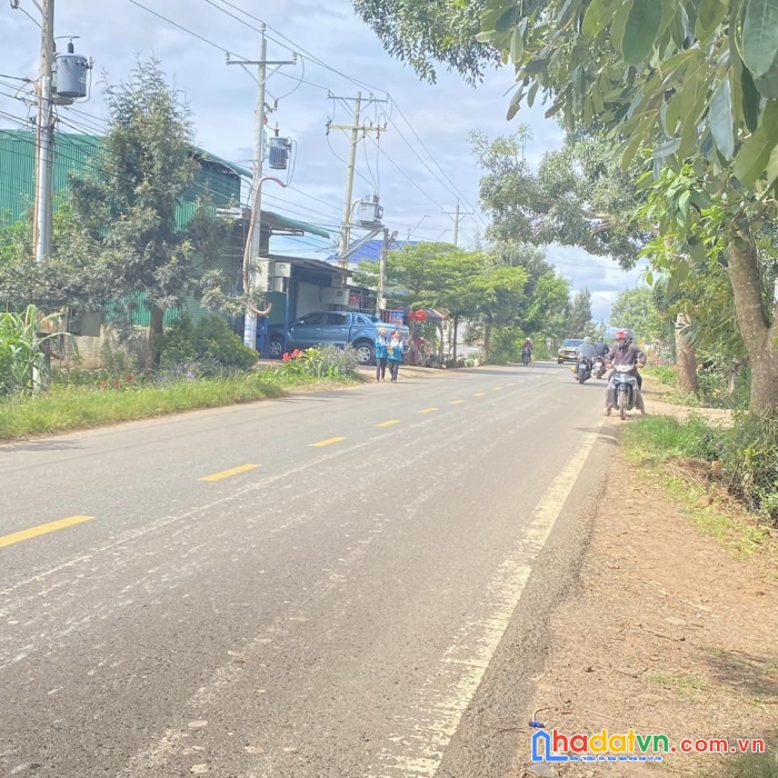 Đất mặt tiền dh1, n'thôn hạ đức trọng, gần nông dược đame, chợ, ngã 3 cửa rừng...