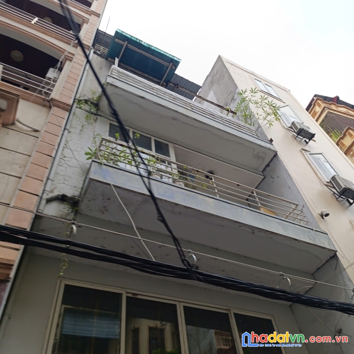 Hiếm-ôtô gần nhà-mặt ngõ phan đình phùng-4 tầng-nhà đẹp phân lô-sổ vuông-7.6 tỷ