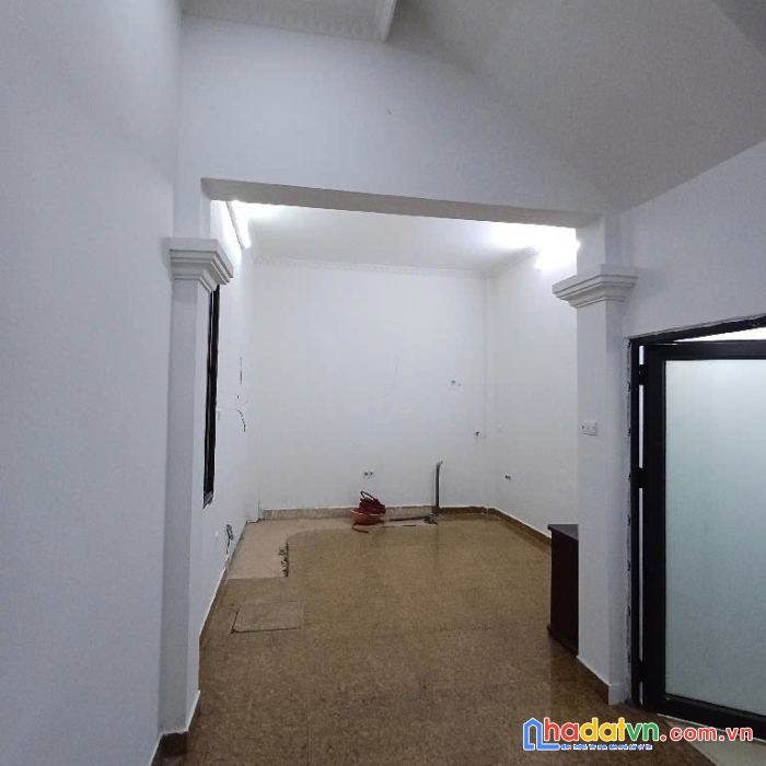 Hiếm-ôtô gần nhà-mặt ngõ phan đình phùng-4 tầng-nhà đẹp phân lô-sổ vuông-7.6 tỷ