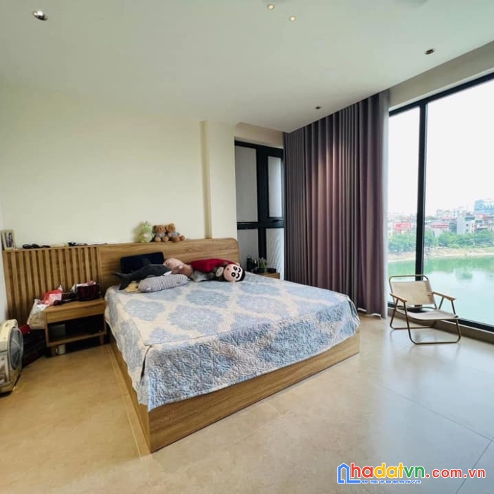 Bán nhà mặt hồ linh quang, đống đa 40m, 7 tầng, mt 7m. giá: 23.2 tỷ