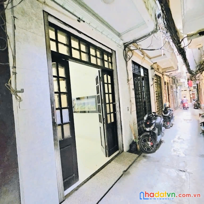 Hiếm – ba đình – 4 tầng sổ đỏ- ngõ nông gần ô tô- 3.95 tỷ