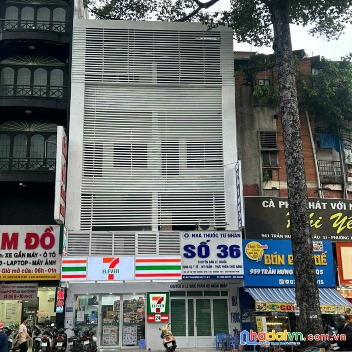 Bán nhà mt 10-12 yersin, f. ntb, q1.
