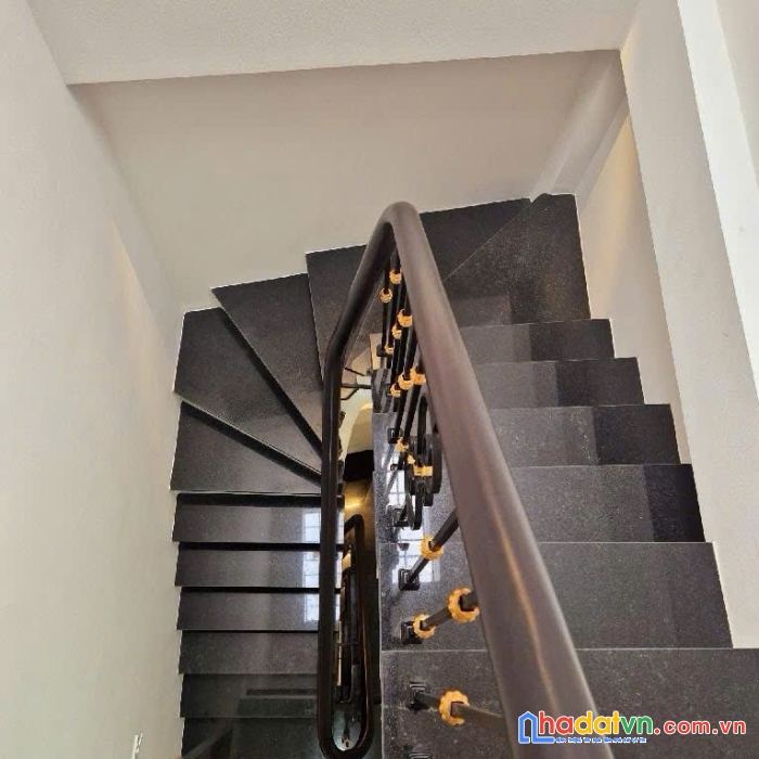 Bán nhà 42m2 x 5t phố quan nhân, thanh xuân - chỉ 5.7 tỷ, ngõ rộng thoáng, gần phố