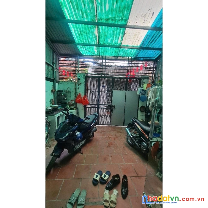 Tây hồ- phố tứ liên- 68m nhà 4 tầng- mặt tiền 5m -sân để xe rộng- 8.4 tỷ