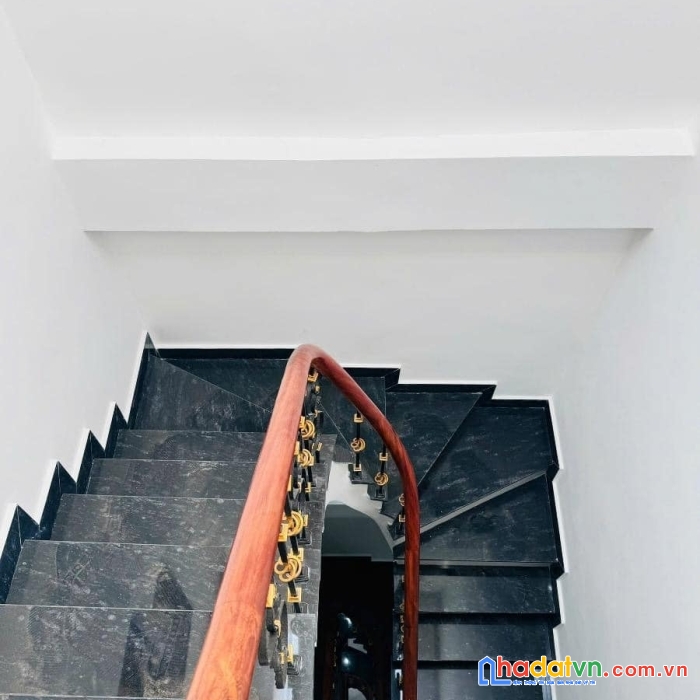 Bán nhà phố kim ngưu, hai bà trưng 35m, 5 tầng. giá: 8.3 tỷ