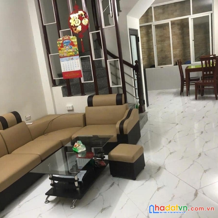 Bán nhà phố hoàng mai, hoàng văn thụ 34m, 3 tầng. giá: 5.7 tỷ