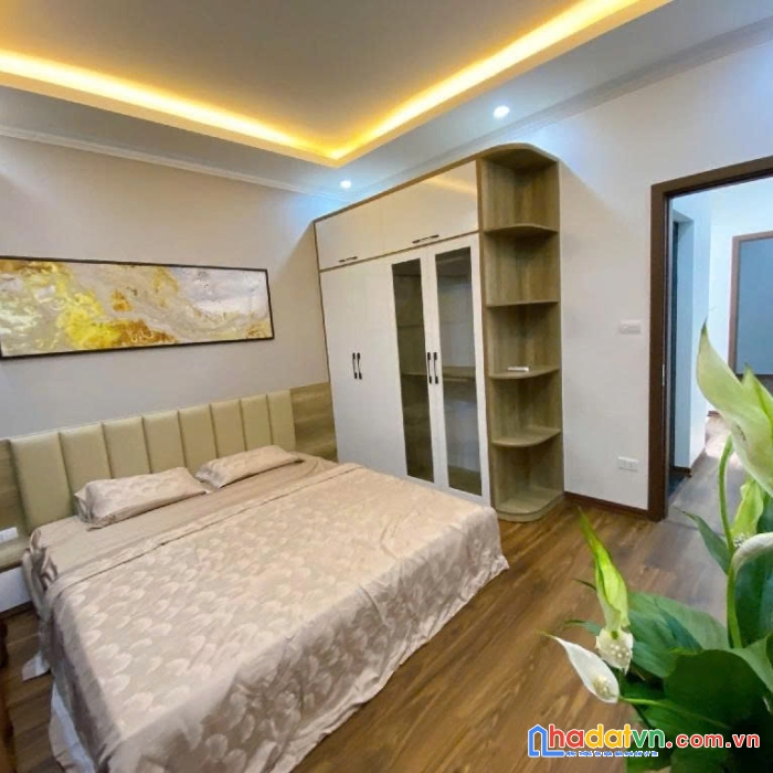 Hiếm- phố tứ liên- nhà đẹp lung linh- gần vỉa hè ô tô tránh- kinh doanh – 8 tỷ