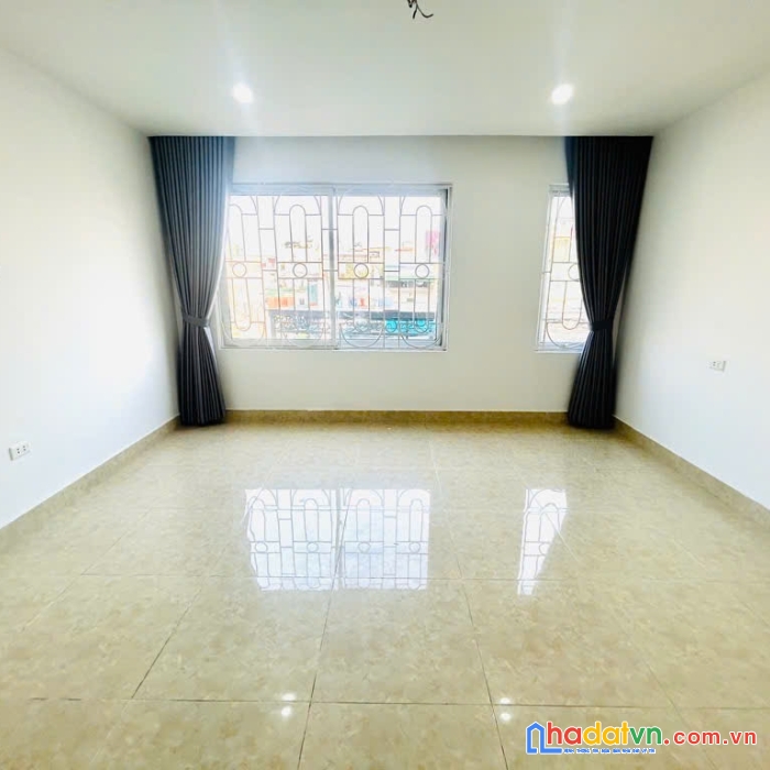 Bán nhà chính kinh, 45m2 x 4t, ô tô cách nhà 20m, chỉ 5.6 tỷ, ngõ thông
