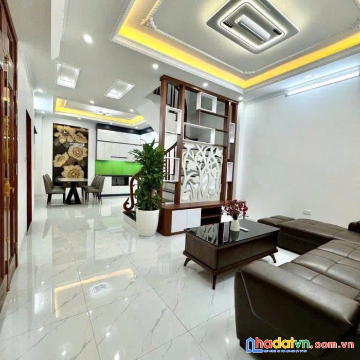 Bán nhà phố cự lộc - quận thanh xuân, dt 40m2 x 4t, mt 4m, giá 5.3 tỷ