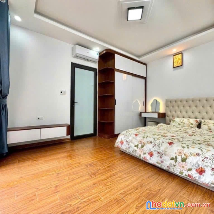 Bán nhà phố cự lộc - quận thanh xuân, dt 40m2 x 4t, mt 4m, giá 5.3 tỷ