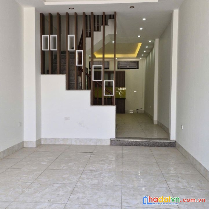 Bán căn 52m2x3t, ôto ngủ trong nhà, gần cầu đông la, 7 phút ra penika