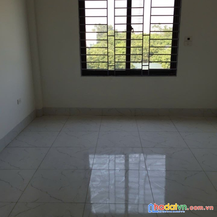 Bán căn 52m2x3t, ôto ngủ trong nhà, gần cầu đông la, 7 phút ra penika
