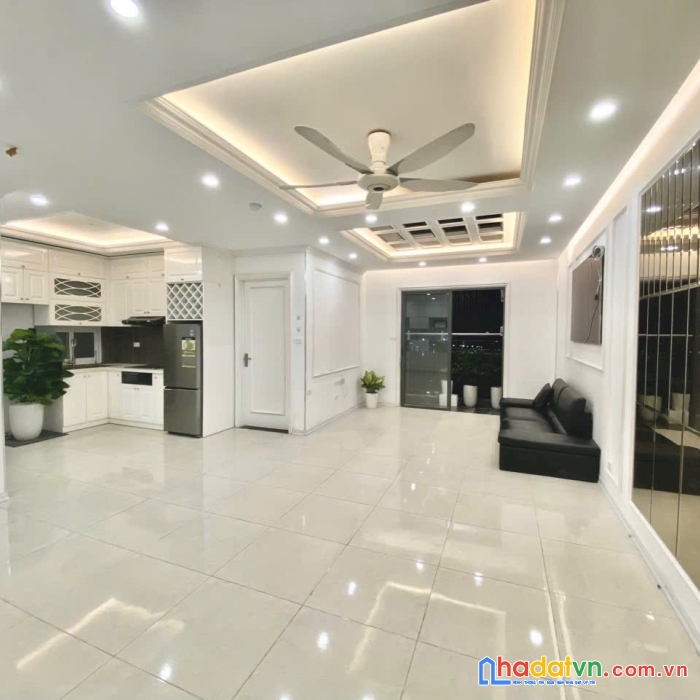 Siêu phẩm minh khai 6 tầng, thang máy, vỉa hè, kinh doanh – giá giảm sâu còn 18 tỷ!