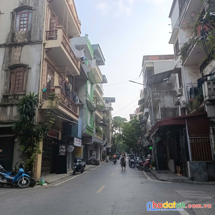 Hiếm- tây hồ - xuân la- ô tô vào nhà-5 tầng phân lô- 2 mặt thoáng sáng- 8.5 tỷ