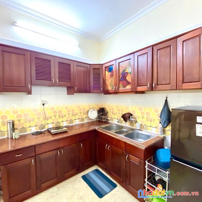 Bán nhà phố thịnh quang, ngõ nông rộng thoáng, dt 35m2 x 4 tầng 4.35 tỷ.