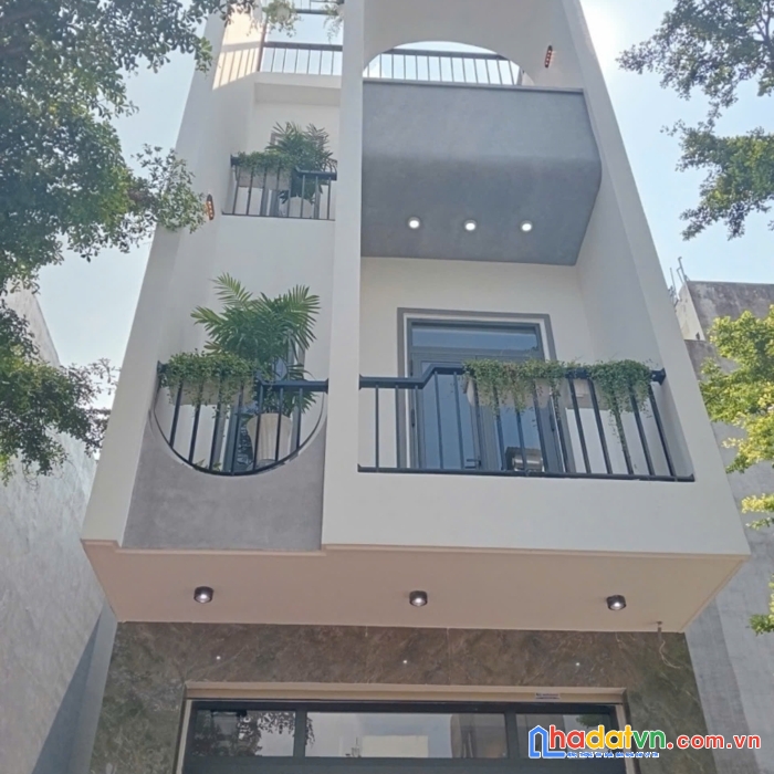 Lộ giới 12m, đường d2, linh xuân tđ ( cũ ). 60m2 4 tầng 4pn, shr hoàn công - 3.98tỷ 