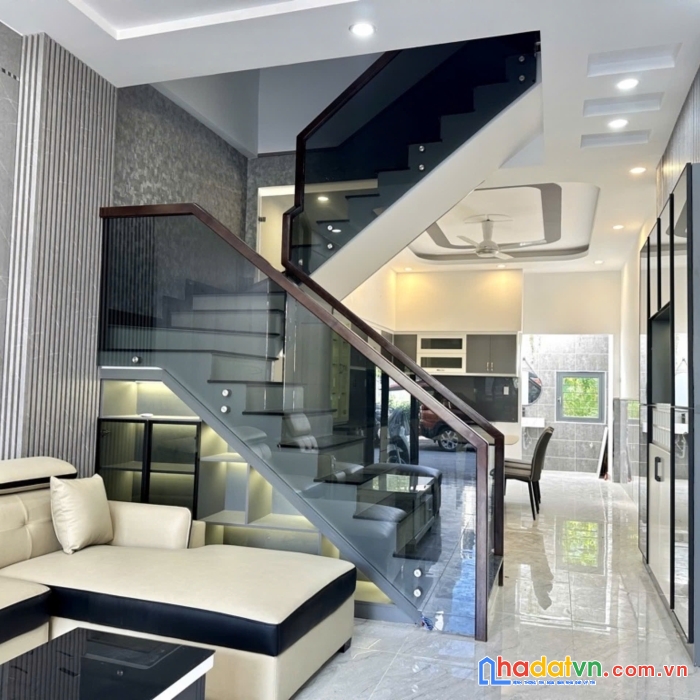 Lộ giới 12m, đường d2, linh xuân tđ ( cũ ). 60m2 4 tầng 4pn, shr hoàn công - 3.98tỷ 