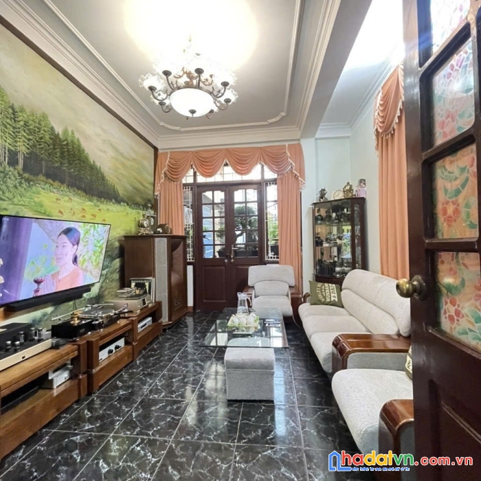 Bán nhà ngõ 72 nguyễn trãi thanh xuân 50m2 x 5t, chỉ 6.3 tỷ, cạnh royal city.