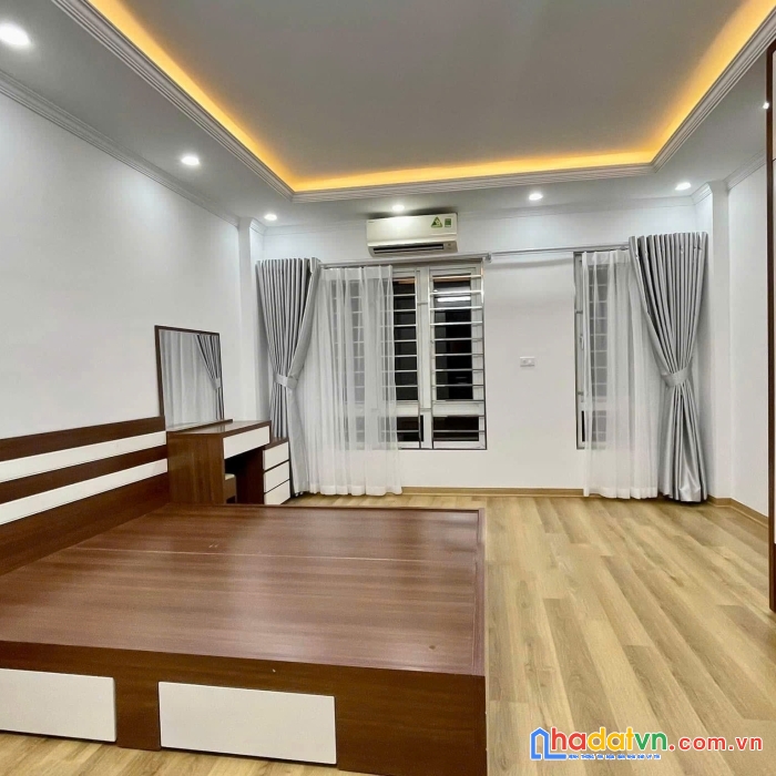 Cực phẩm 6 tầng nhà đẹp - phố bùi xương trạch 30m2, chỉ 8.3 tỷ, ngõ thông kinh doanh.