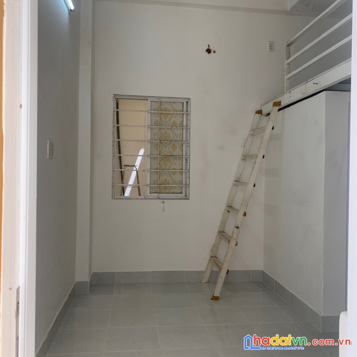 Bán tòa nhà căn hộ dịch vụ góc 2 mặt tiền hxh huỳnh tấn phát, quận 7. thu nhập 50tr/ tháng