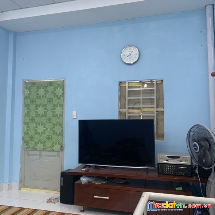 Bán nhà đường huỳnh tấn phát, quận 7, dt: 4 x 8m, 1 lầu