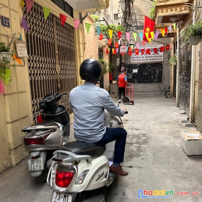 Hiếm- tây hồ- gần mặt phố-nhà mới 70m –sổ vuông đẹp- -8.9 tỷ