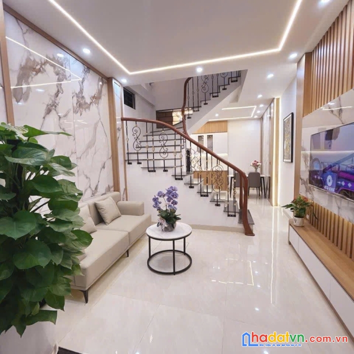 Siêu hiếm - nhà quan nhân 40m2 x 5t, giá chỉ 7.65 tỷ - 7 phòng ngủ, nhanh mới kịp.