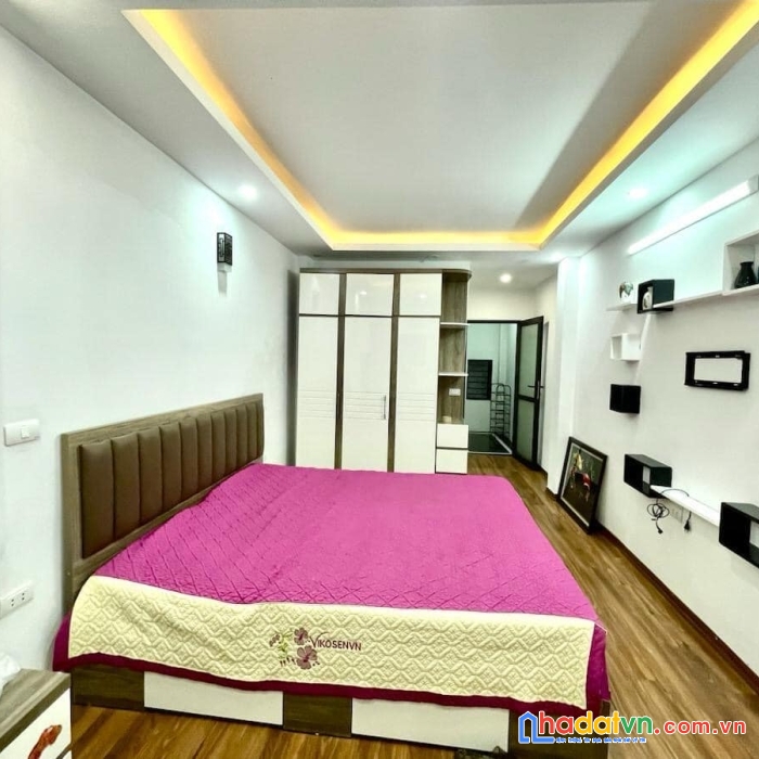 Bán nhà phố hoàng mai, hoàng văn thụ 30m, 5 tầng. giá: 5.7 tỷ