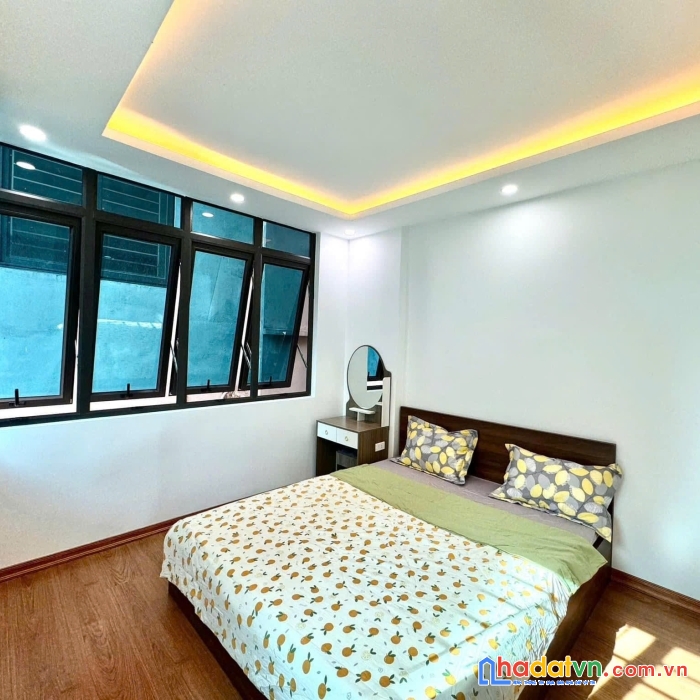 Nhà lô góc 6 tầng - khương trung 36m2, giá chỉ 7.8 tỷ, 6 ngủ, ô tô cách 20m.
