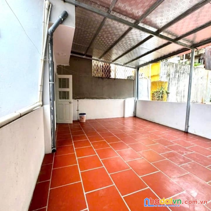 Bán nhà phô lê thanh nghị, hai bà trưng 30m, 5 tầng. giá: 9.8 tỷ