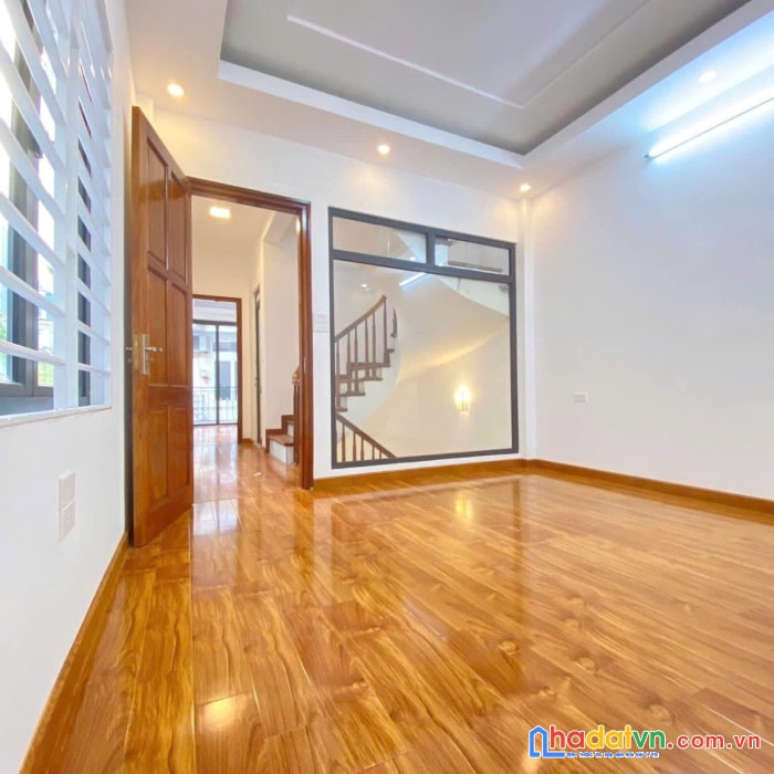 Bán nhà 4 tầng - bùi xương trạch 45m2, giá chỉ 10.7 tỷ, ngõ thông kinh doanh.