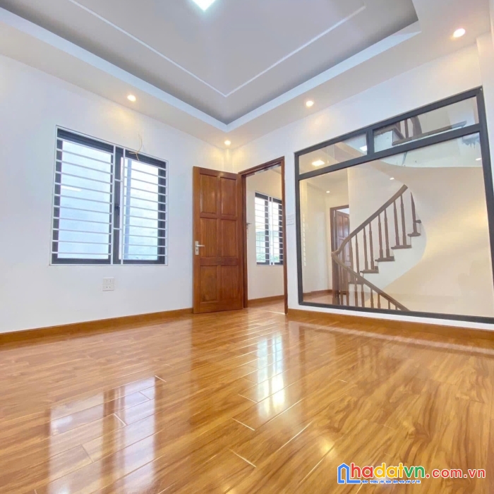 Bán nhà 4 tầng - bùi xương trạch 45m2, giá chỉ 10.7 tỷ, ngõ thông kinh doanh.