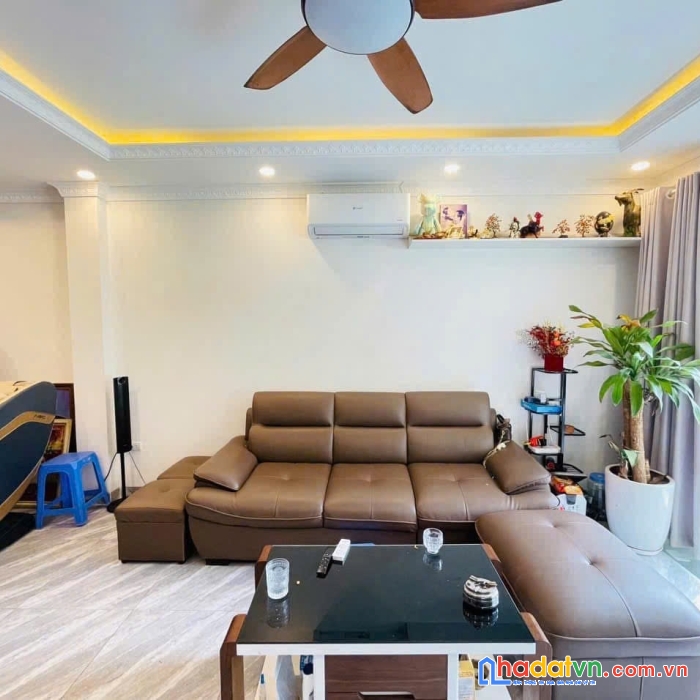 Khu vip quận thanh xuân, dt 40m2 x 5t, giá chỉ 5.8 tỷ, 30m ra ô tô tránh.