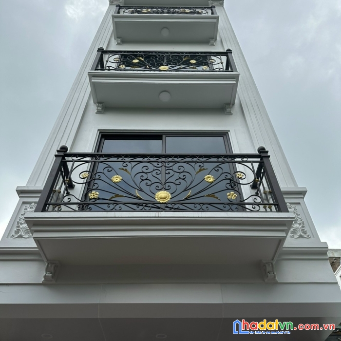 Bán nhà phượng nghĩa 3,5t*37m2, ôtô đỗ cửa, full nội thất, gần chợ, trường học, 5p ra kđt
