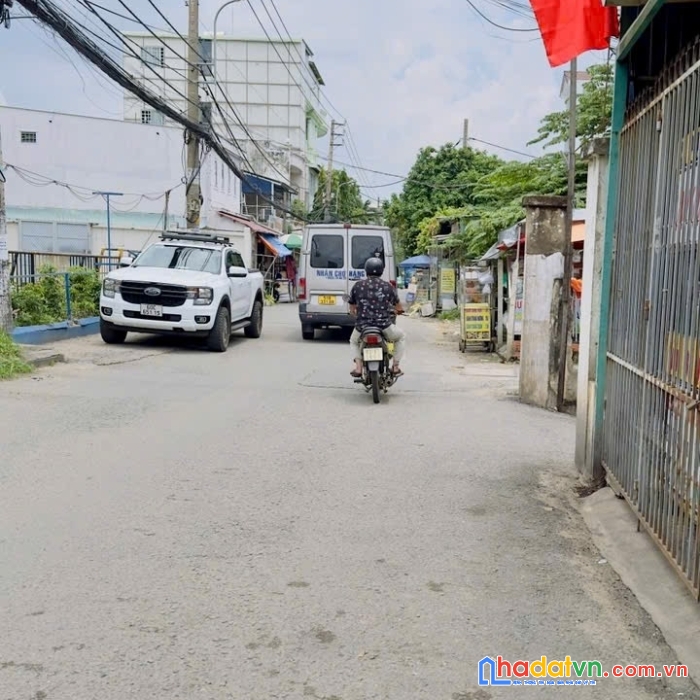 Bán nhà trệt lầu 140m2 ngay đường quốc lộ 13, hiệp bình chánh, thủ đức. 