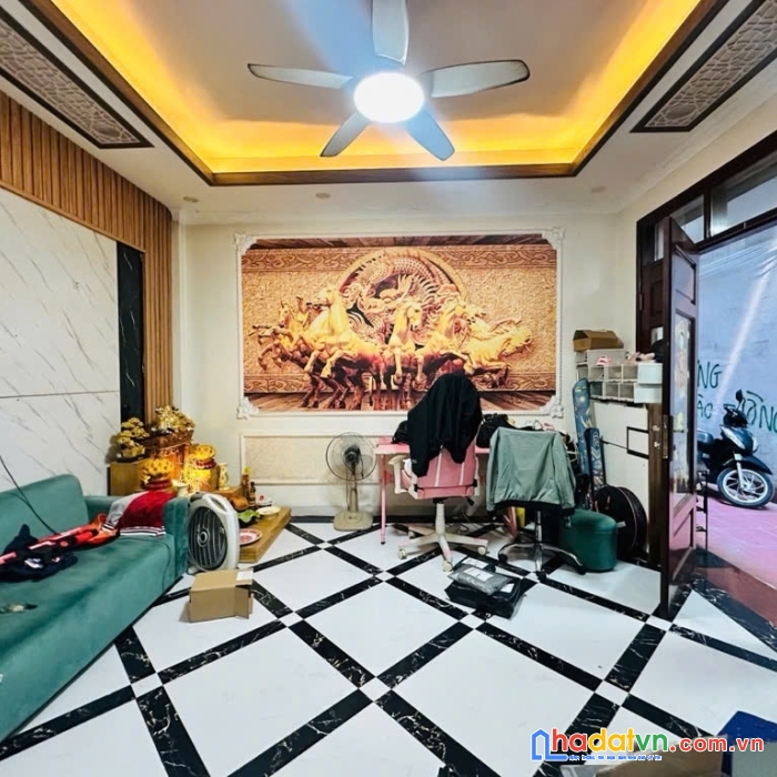 Tây hồ-lạc long quân-nhà mới 5 tầng lung linh-mặt tiền 6m-ngõ nông-gần mặt phố-7.5 tỷ